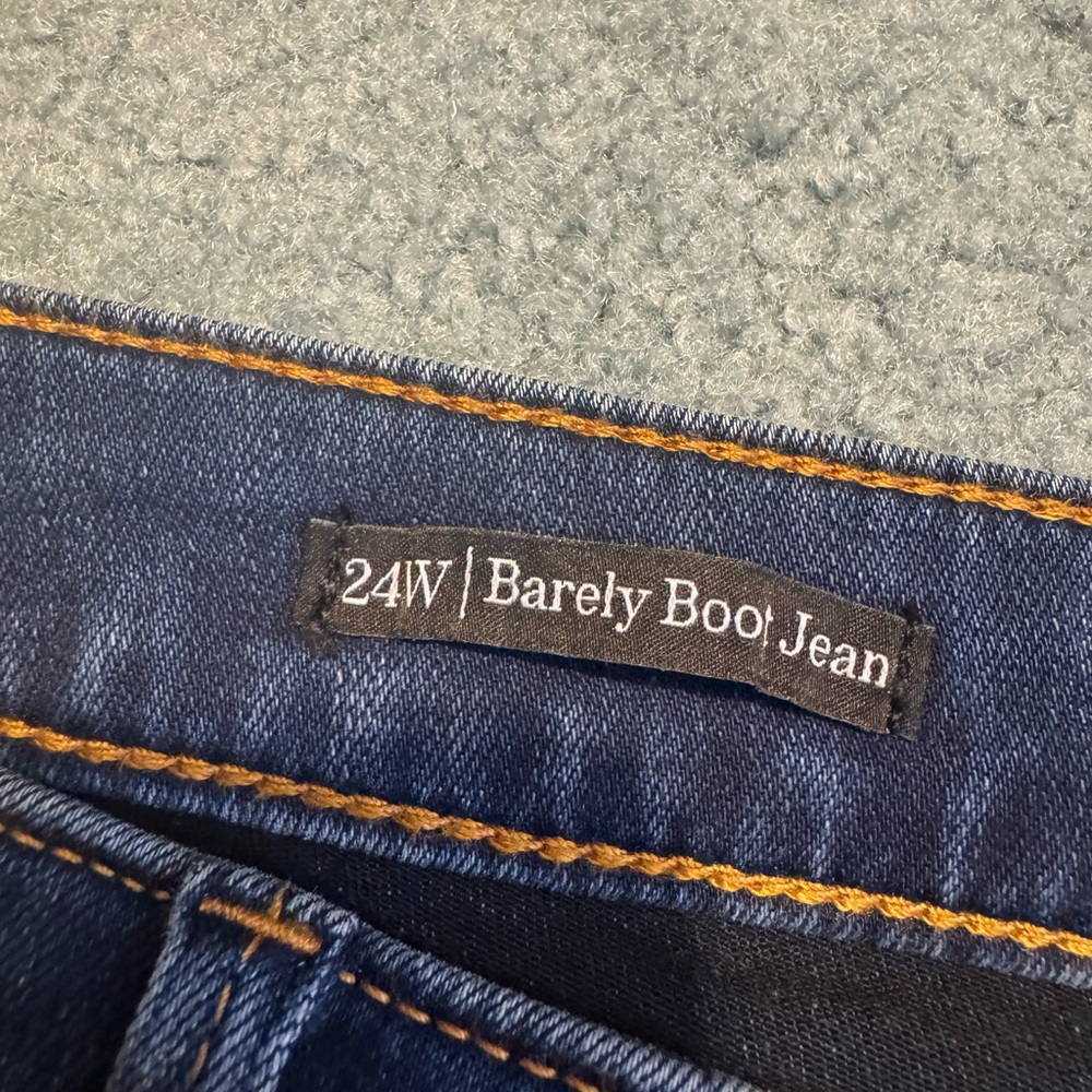 TALBOTS Women’s BARELY BOOT JEANS - EMMA
WASH 24W NWT - Picture 10 of 14